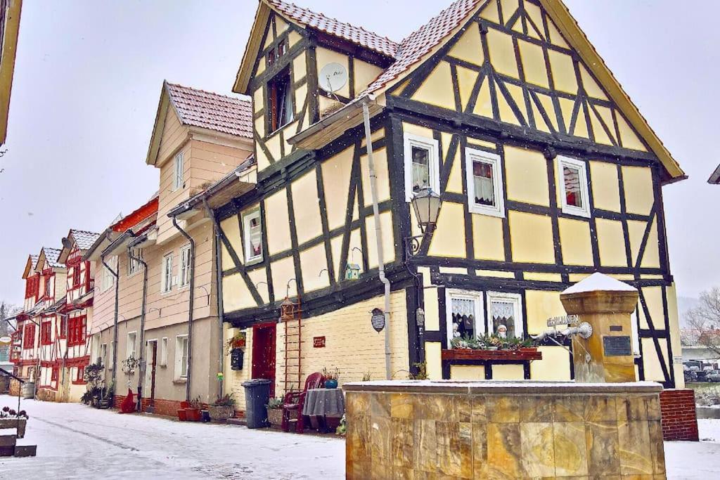 Fachwerkhaus Mitten In Der Altstadt - Ferien In Rotenburg 富尔达河畔罗滕堡 外观 照片