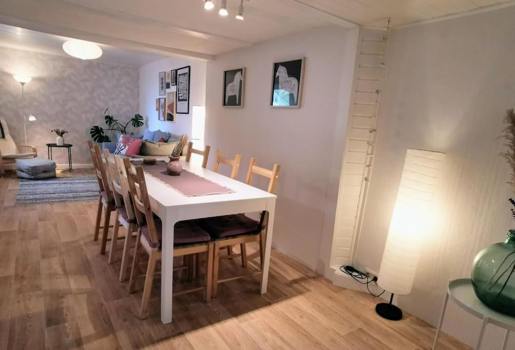 Fachwerkhaus Mitten In Der Altstadt - Ferien In Rotenburg 富尔达河畔罗滕堡 外观 照片