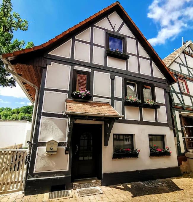Fachwerkhaus Mitten In Der Altstadt - Ferien In Rotenburg 富尔达河畔罗滕堡 外观 照片